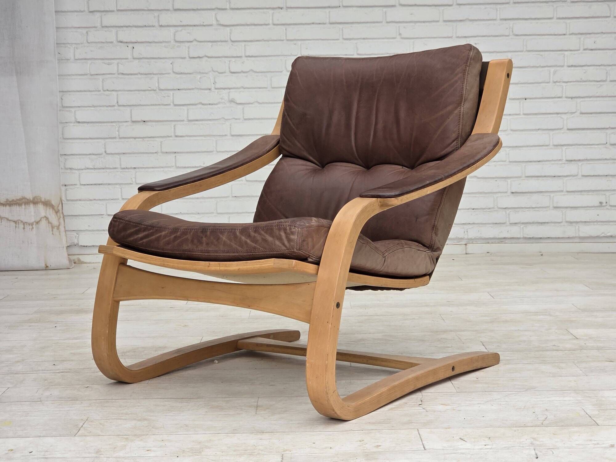 1970s, Swedish design by Åke Fribytter, armchair, leather, bentwood.