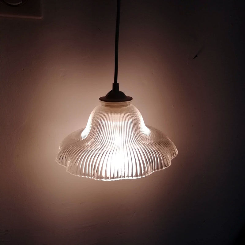 Hanging 40 years glass