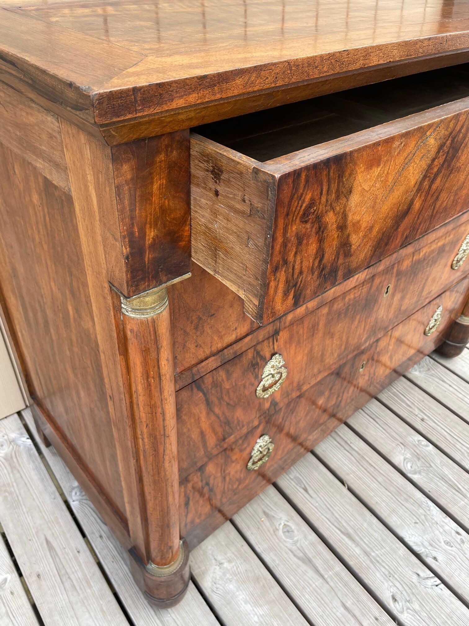 Empire Dresser