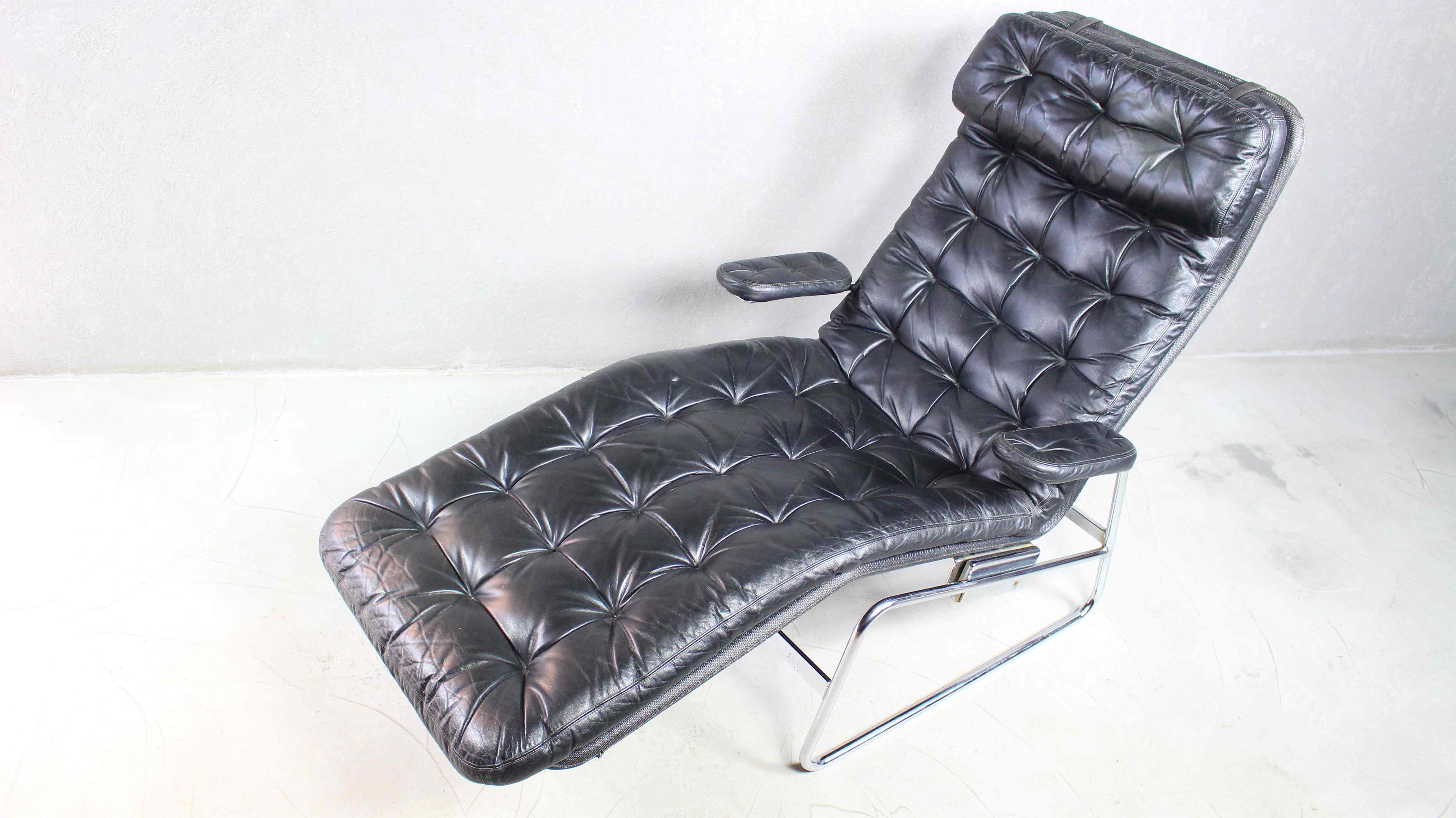 1970s Swedish Leather Chaise by Sam Larsson for DUX
