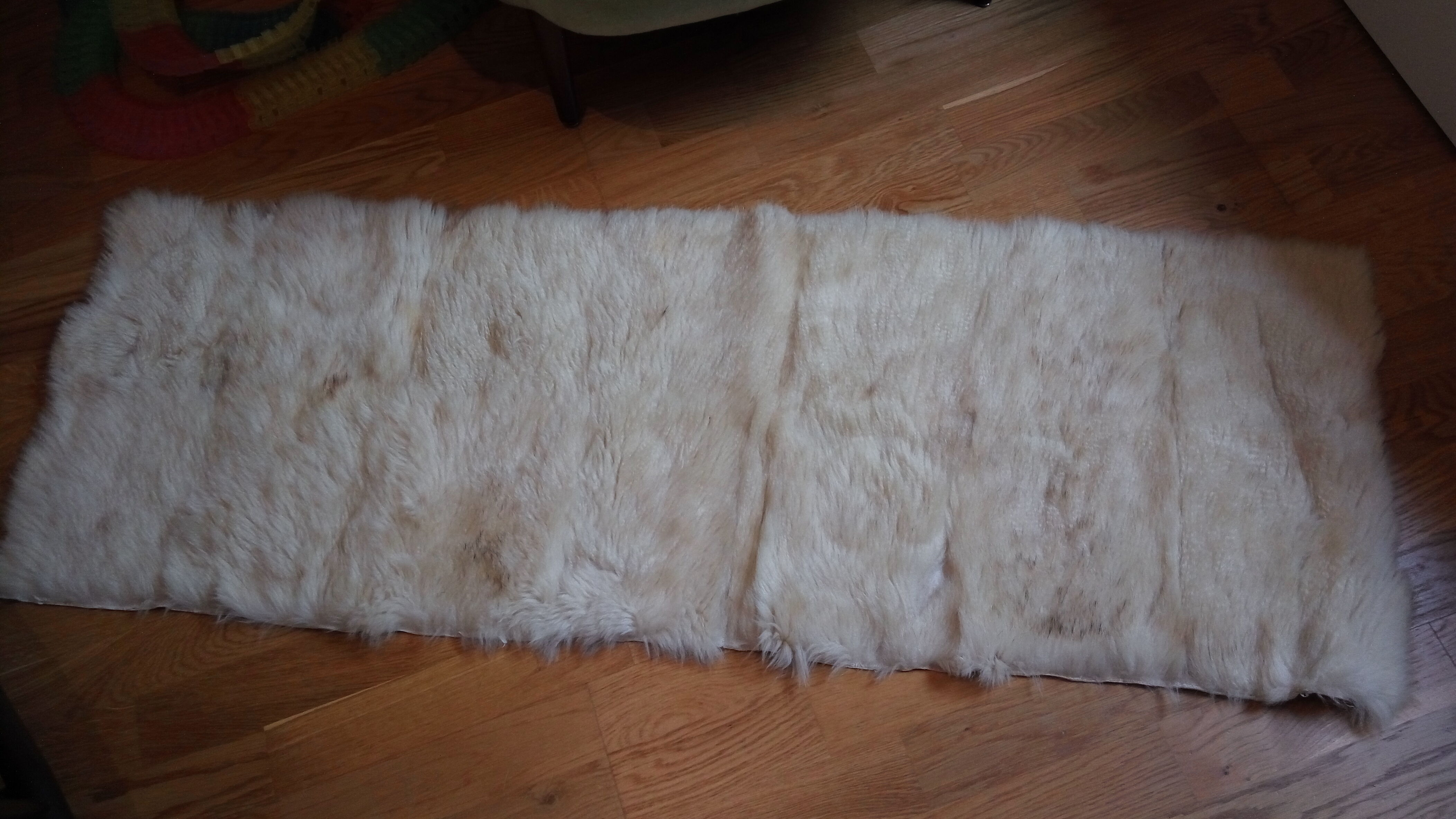 Goat skin 136 x 46 cm