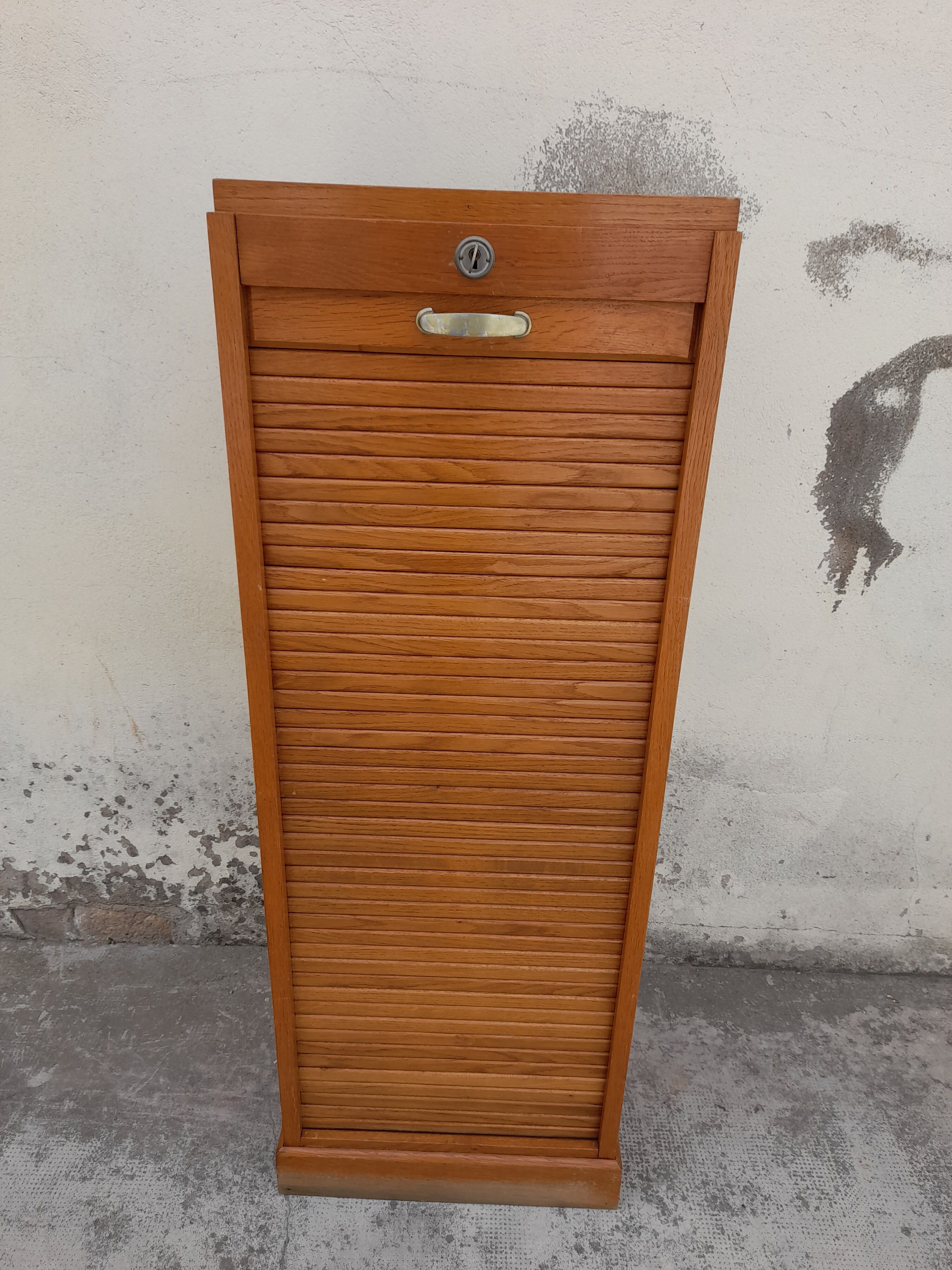 Old curtain cabinet cabinet