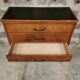 Commode vintage pieds fuseau