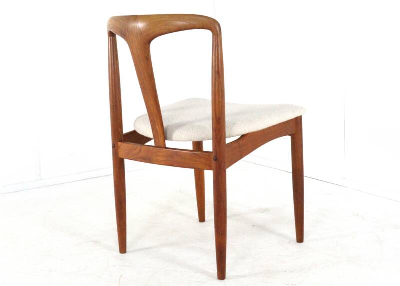 Set of 4 Johannes Andersen for Uldum Juliane chairs - fully restored
