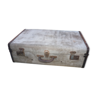 Travel case of the 50s