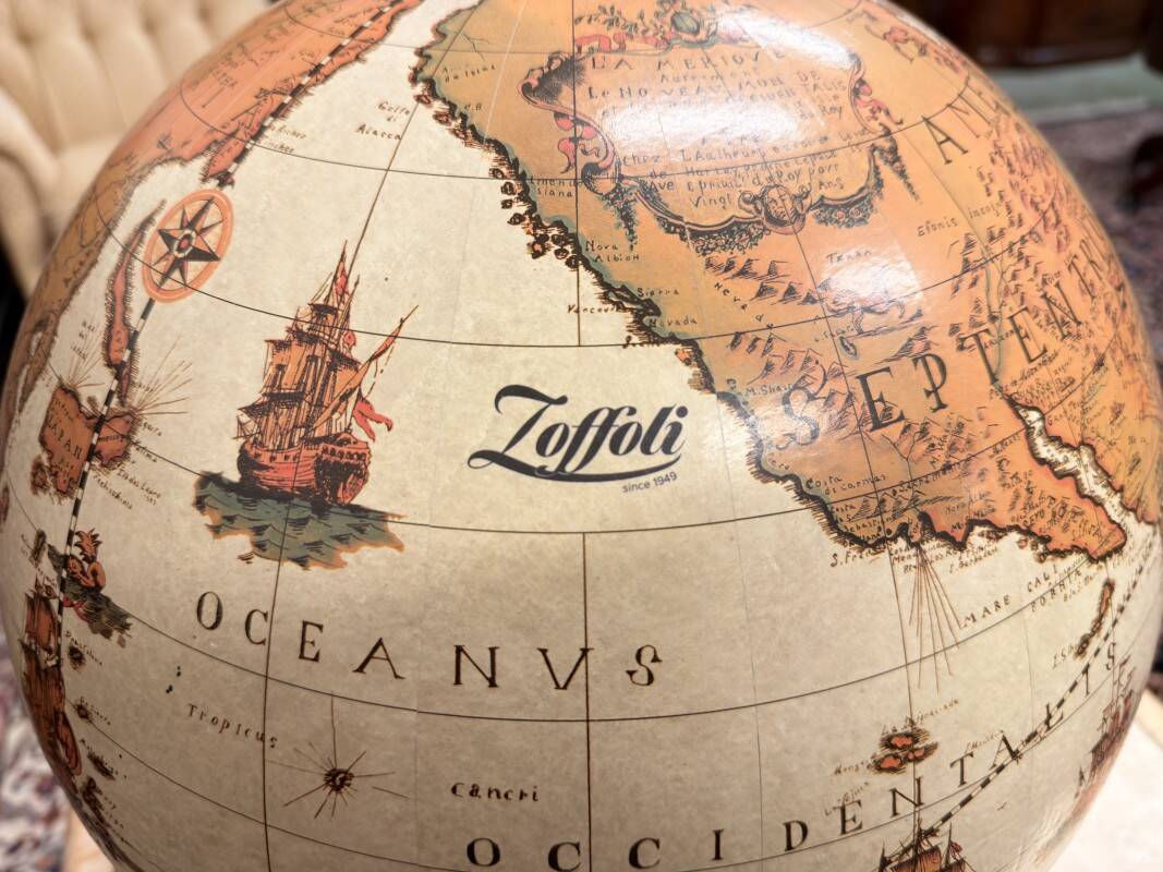 Table Barglobe Zoffoli classique italien