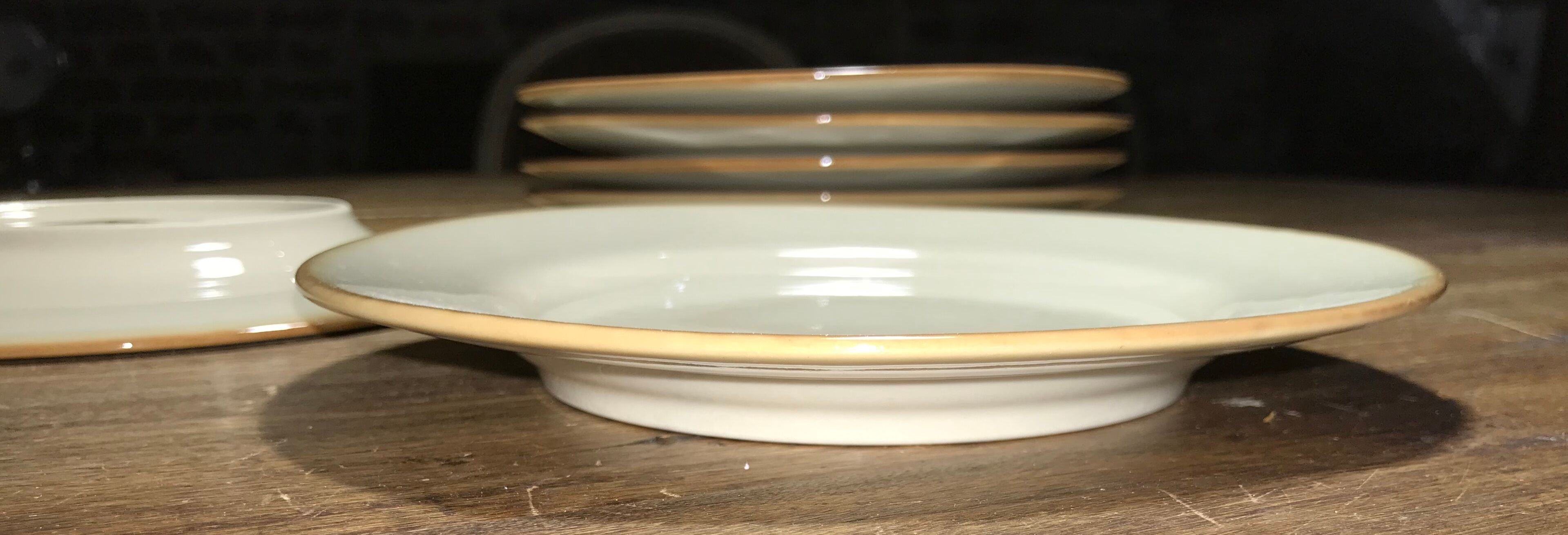 Série de 6 assiettes en grès