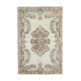 Hand-knotted rustic turkish beige carpet 196 cm x 295 cm