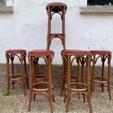Lot de 7 tabourets de bar en bois courbé assise skaï rouge