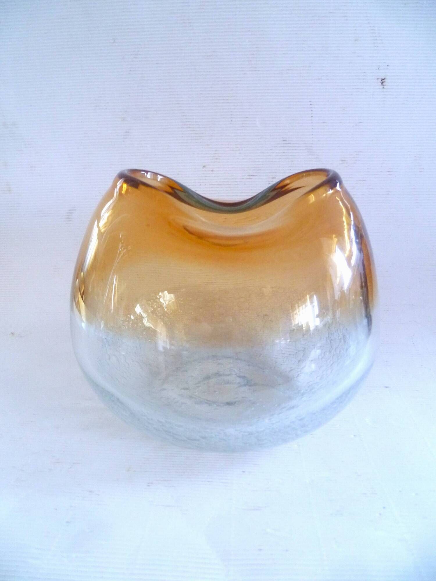 Murano bowl design ...guillemot...amber/transparent glass paste bul
