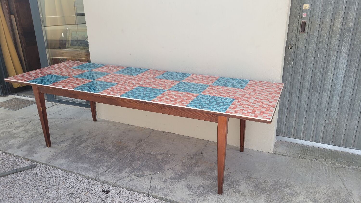 Old farmhouse table with mosaic top and tapered legs - 2m64