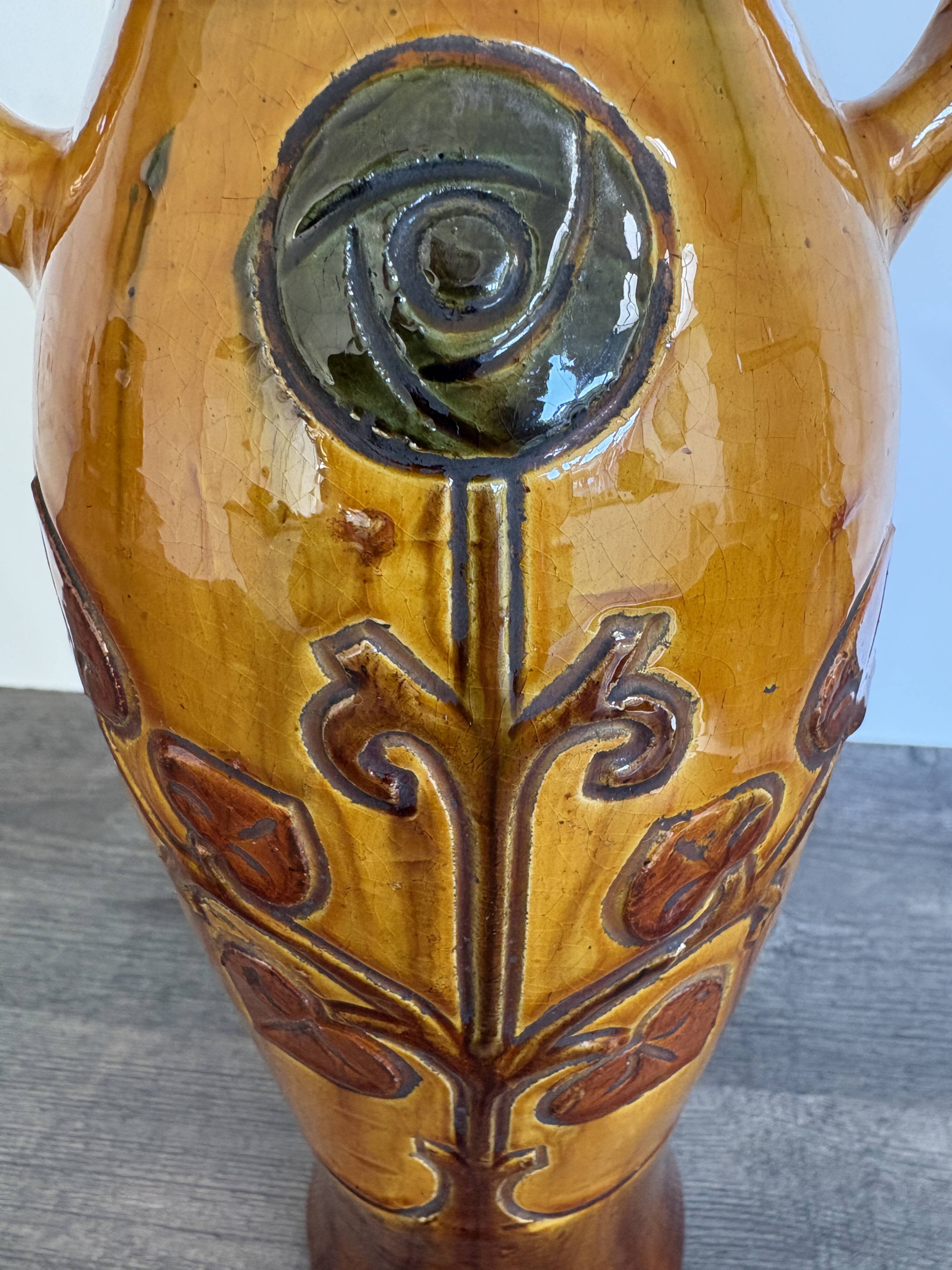 Art Nouveau vase in Flemish pottery