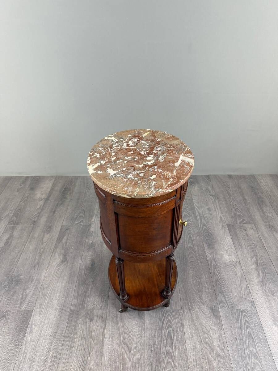 Half-moon side table in mahogany and marble, Louis XVI style, 19th century.
