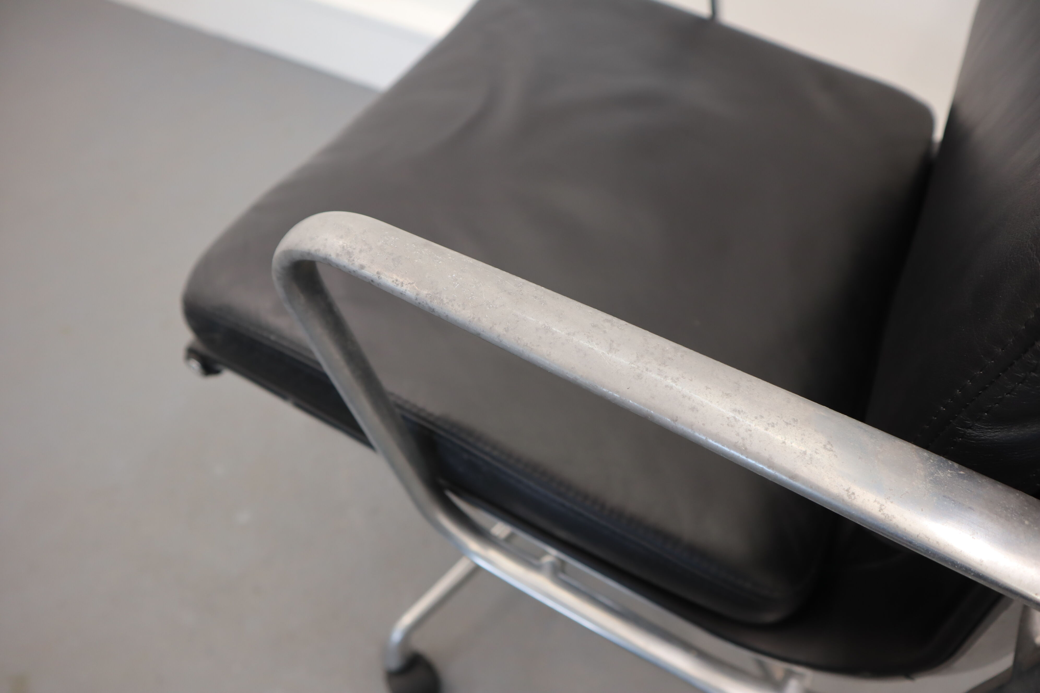 EA 219 swivel armchair by Charles & Ray Eames for Vitra, 1978