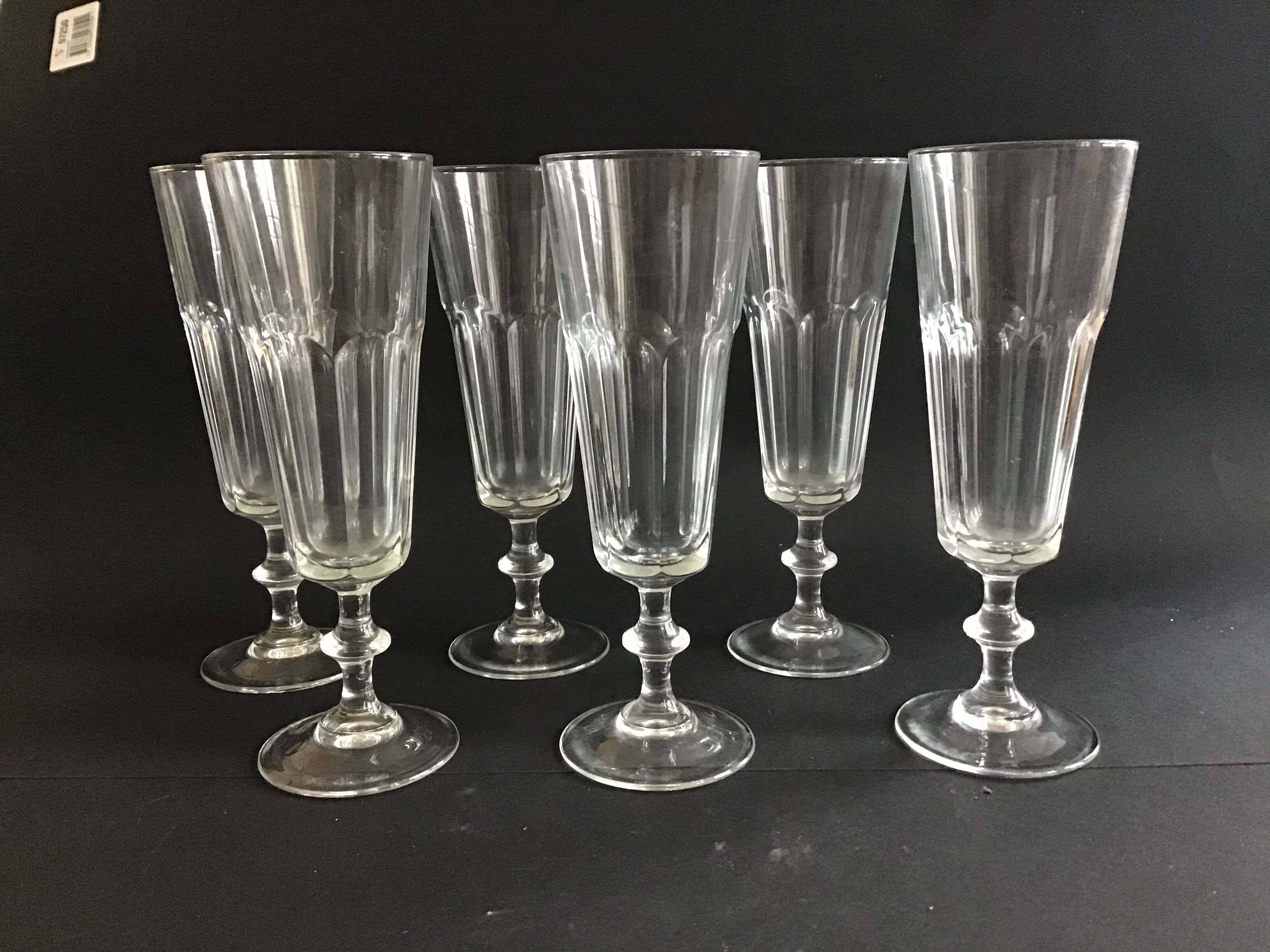 6 champagne flutes