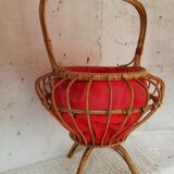 Rattan worker