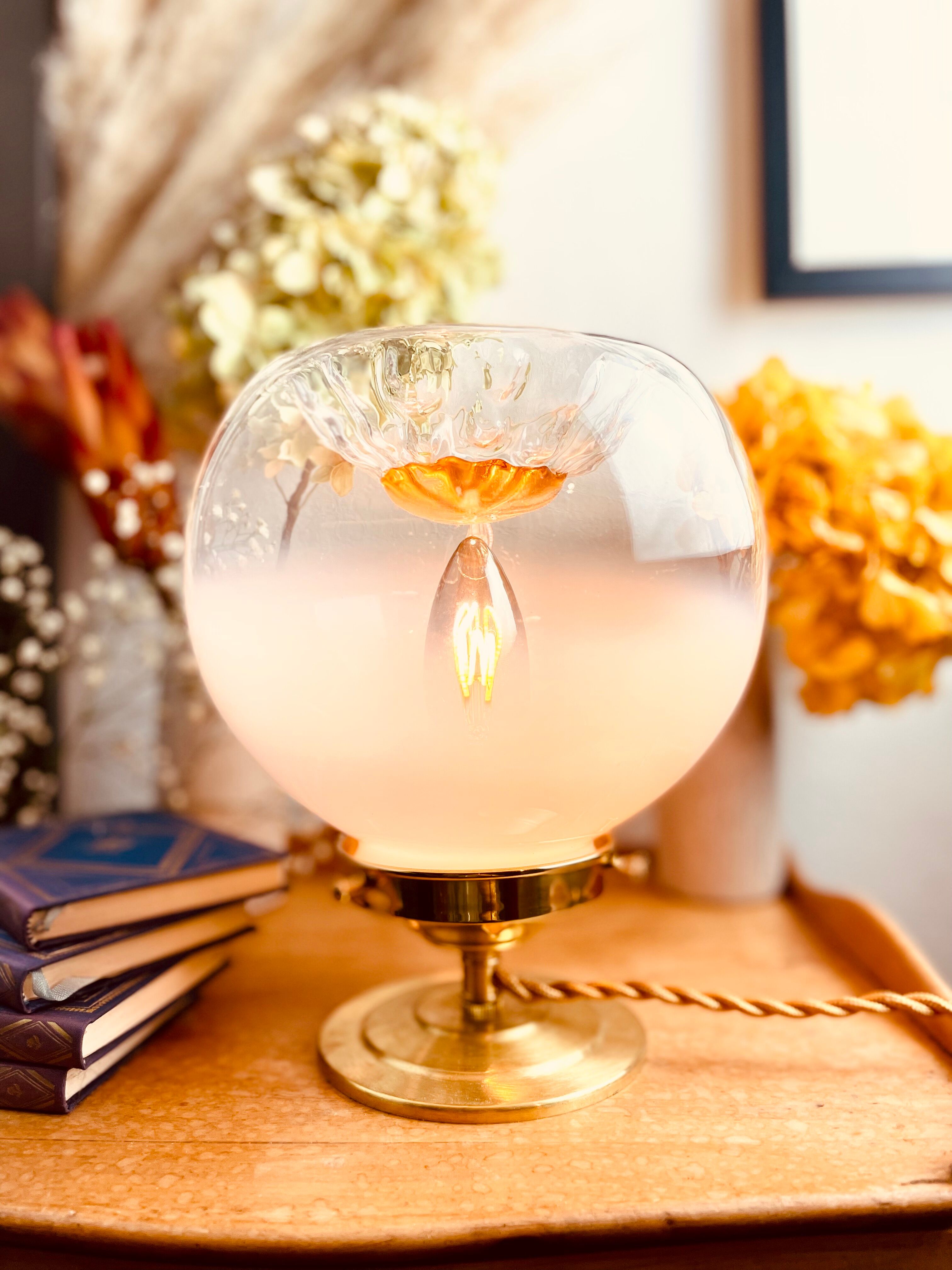 Old globe table lamp bi-color Murano Mazzega in white and orange blown glass