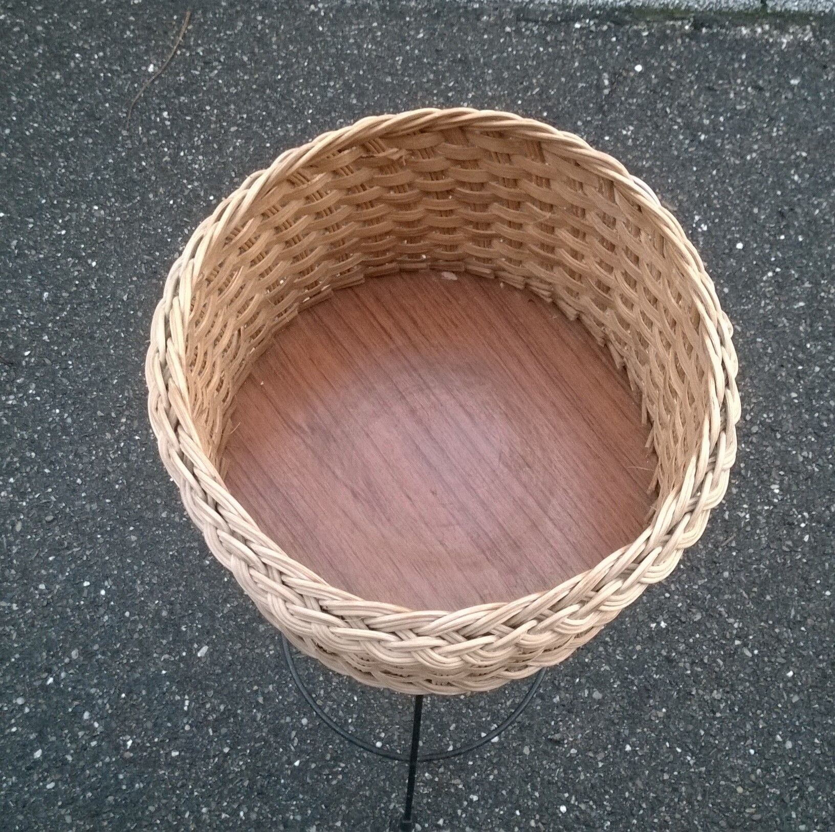Large tripod metal and wicker plant door