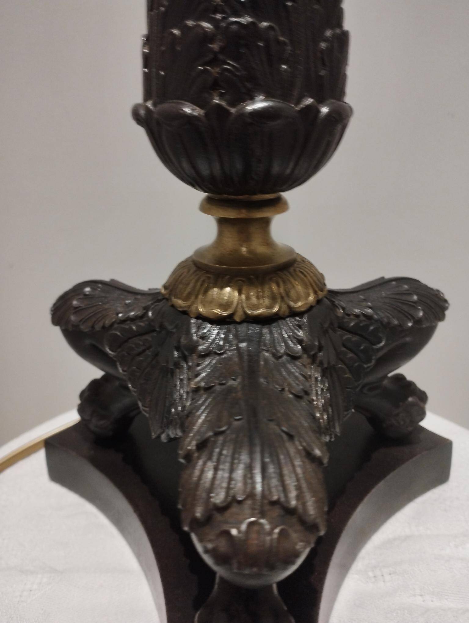 Antique lamp base with lion's paw - Restoration period - Empire