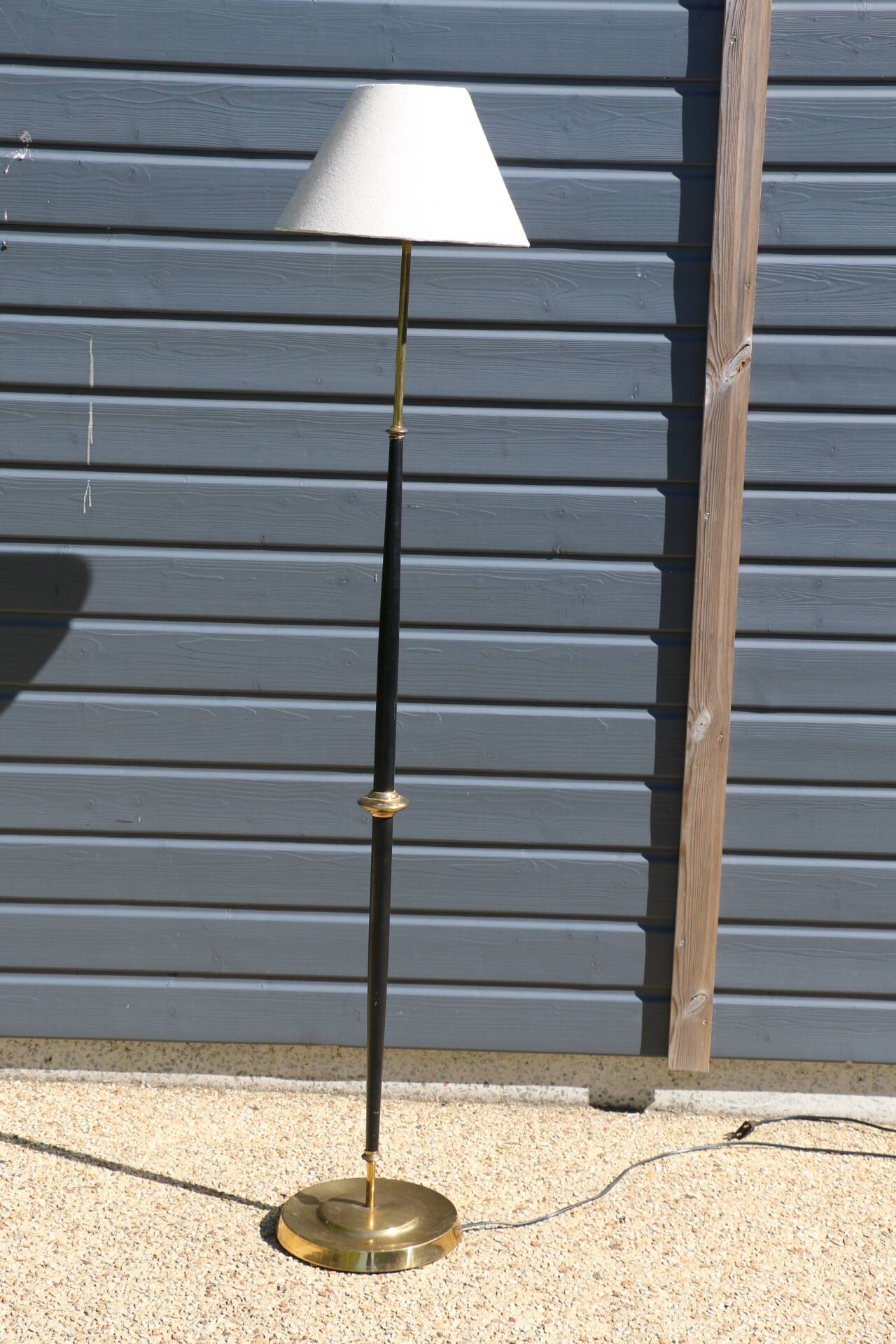 Lampadaire Stellor métal laqué laiton