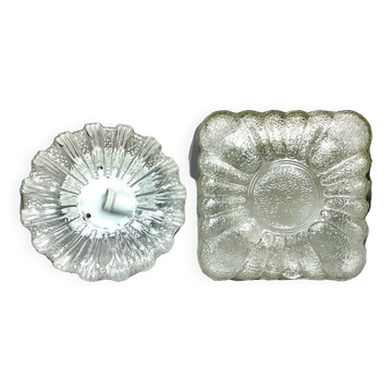 Paire de lampes à fleurs encastrées rondes et carrées en verre clair.