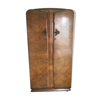 Epoque Art Deco cabinet in Walnut marquetry