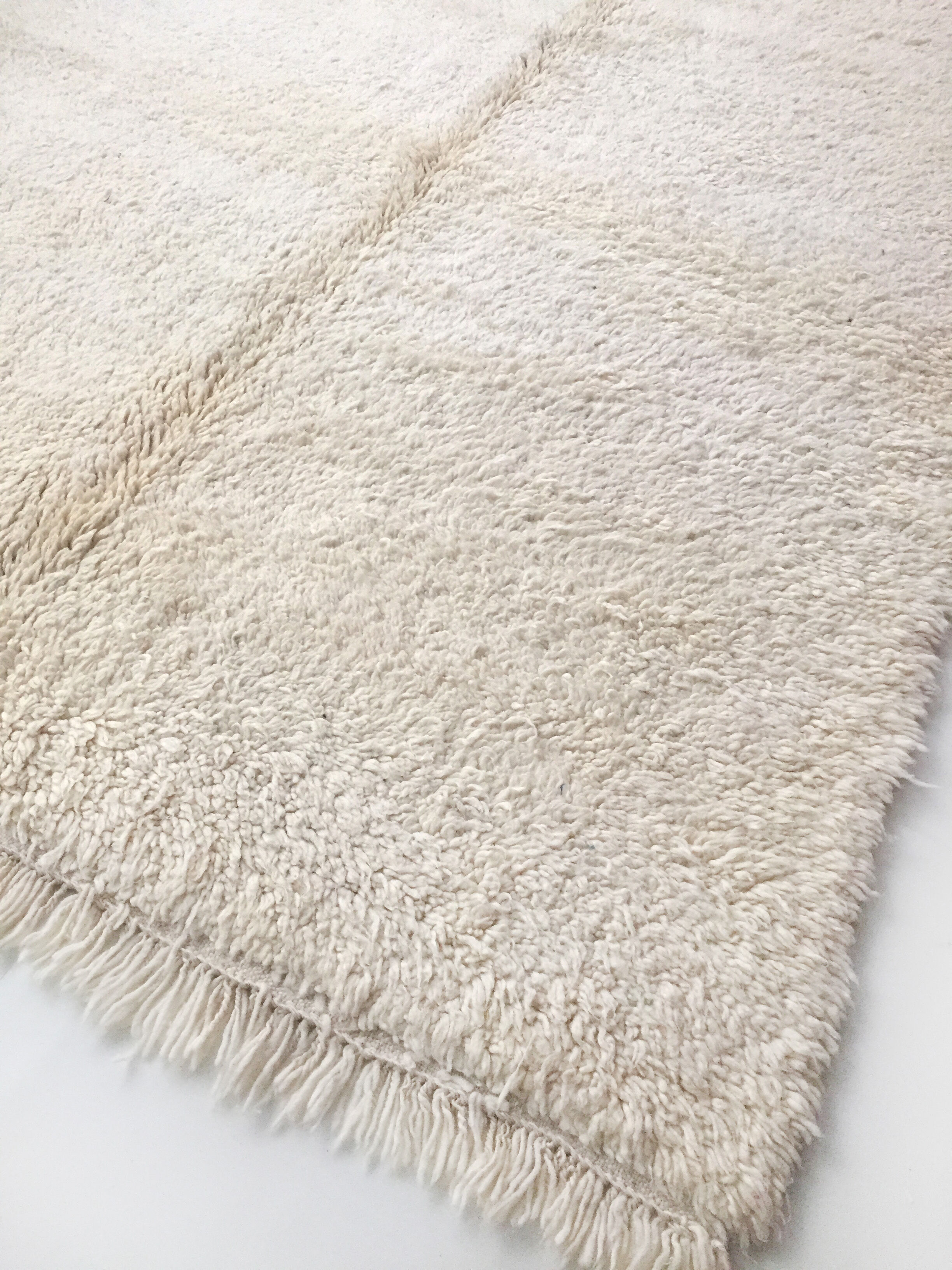 Moroccan Berber carpet Beni Ouarain ecru uni 243x184cm