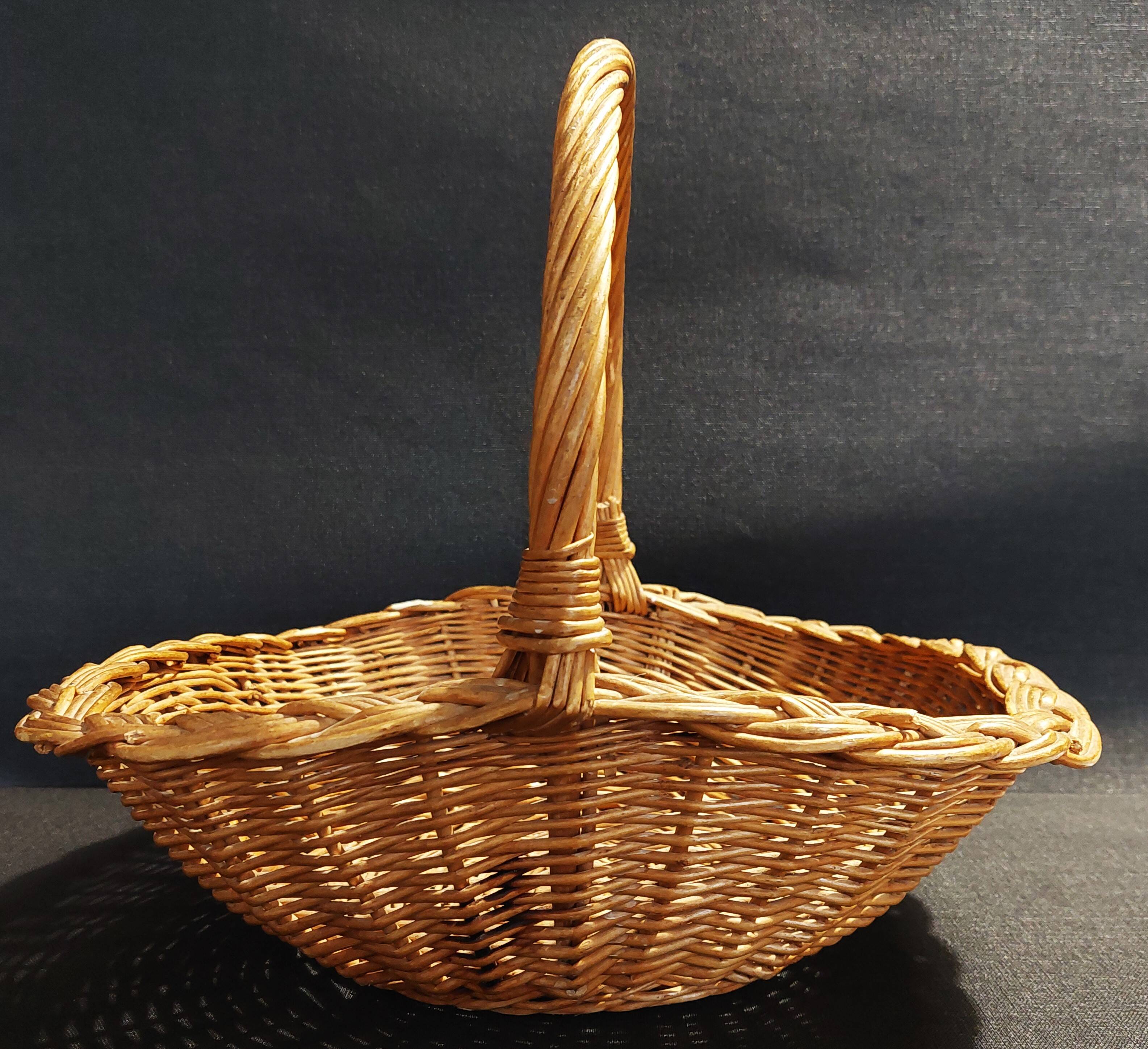 Vintage wicker basket 35 cm