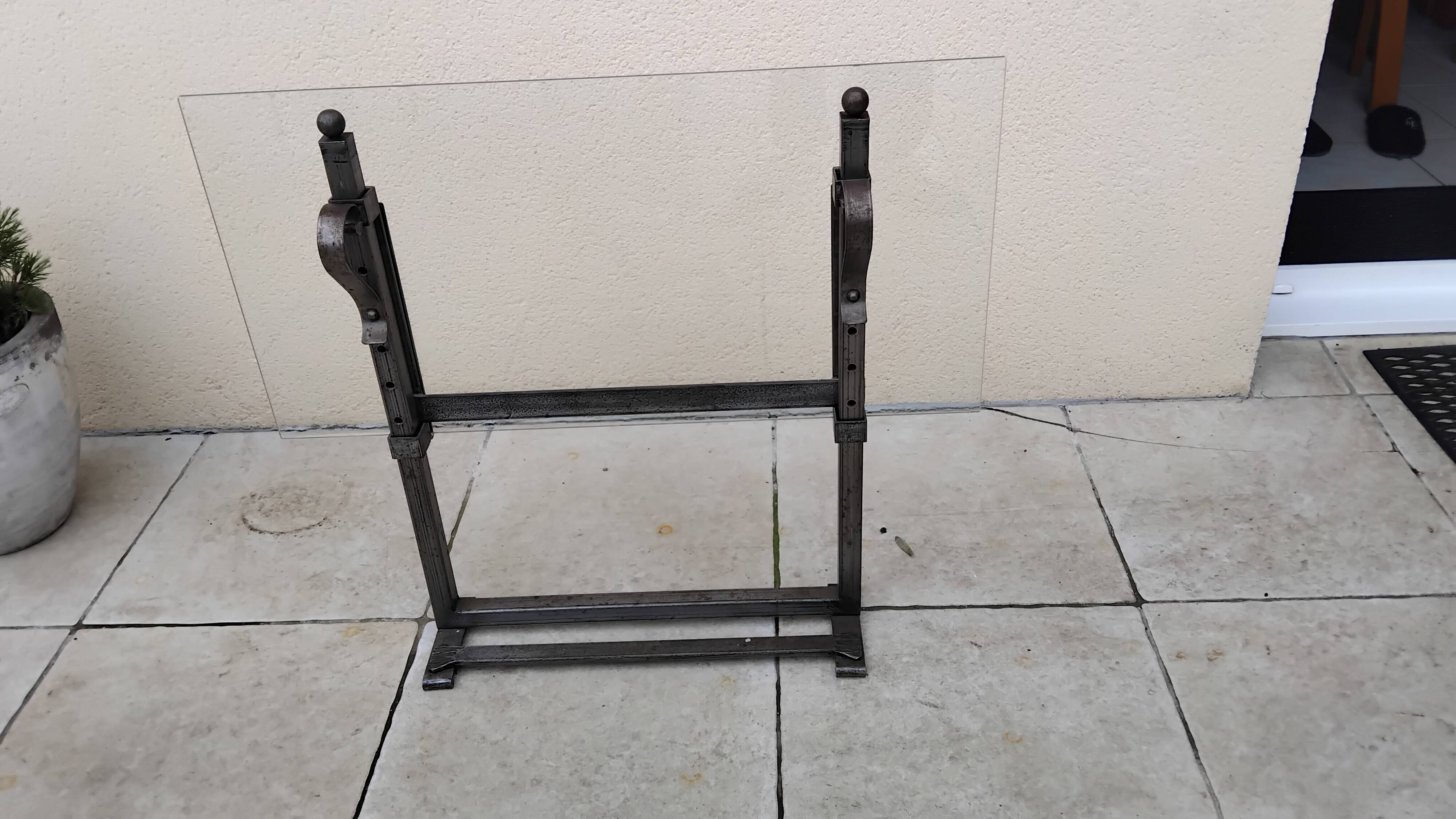 Pare feu verre et fer forgé médiéval ancien