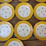Set of 10 dessert plates with yellow border and floral decoration Sarreguemines