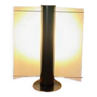 Minimalist 80's design metal lamp