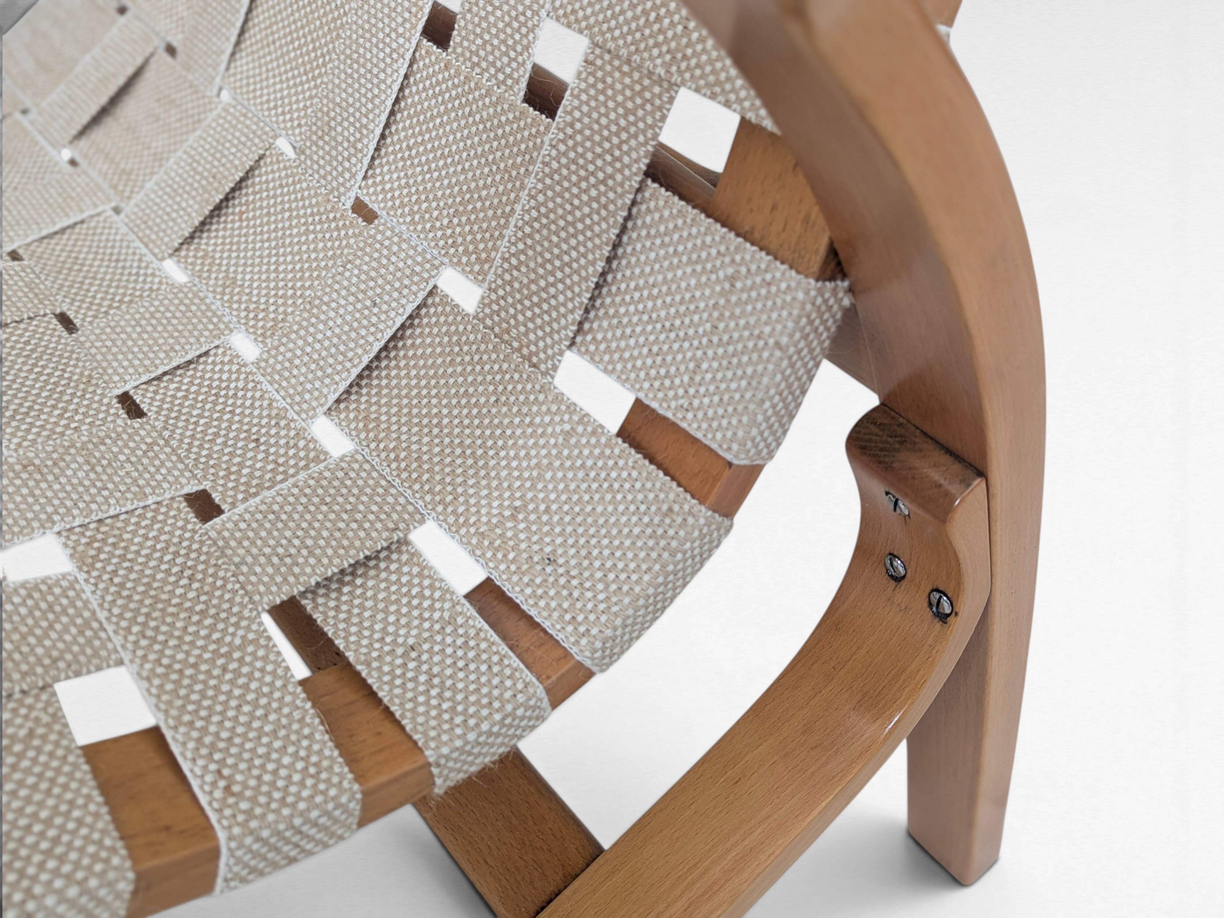 Chaise longue sculpturale en bois cintré par Jan Vaněk pour UP Zavody, années 1930.