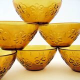 8 amber yellow glass bowls - embossed flower patterns - Daisy Vereco France - vintage 70s