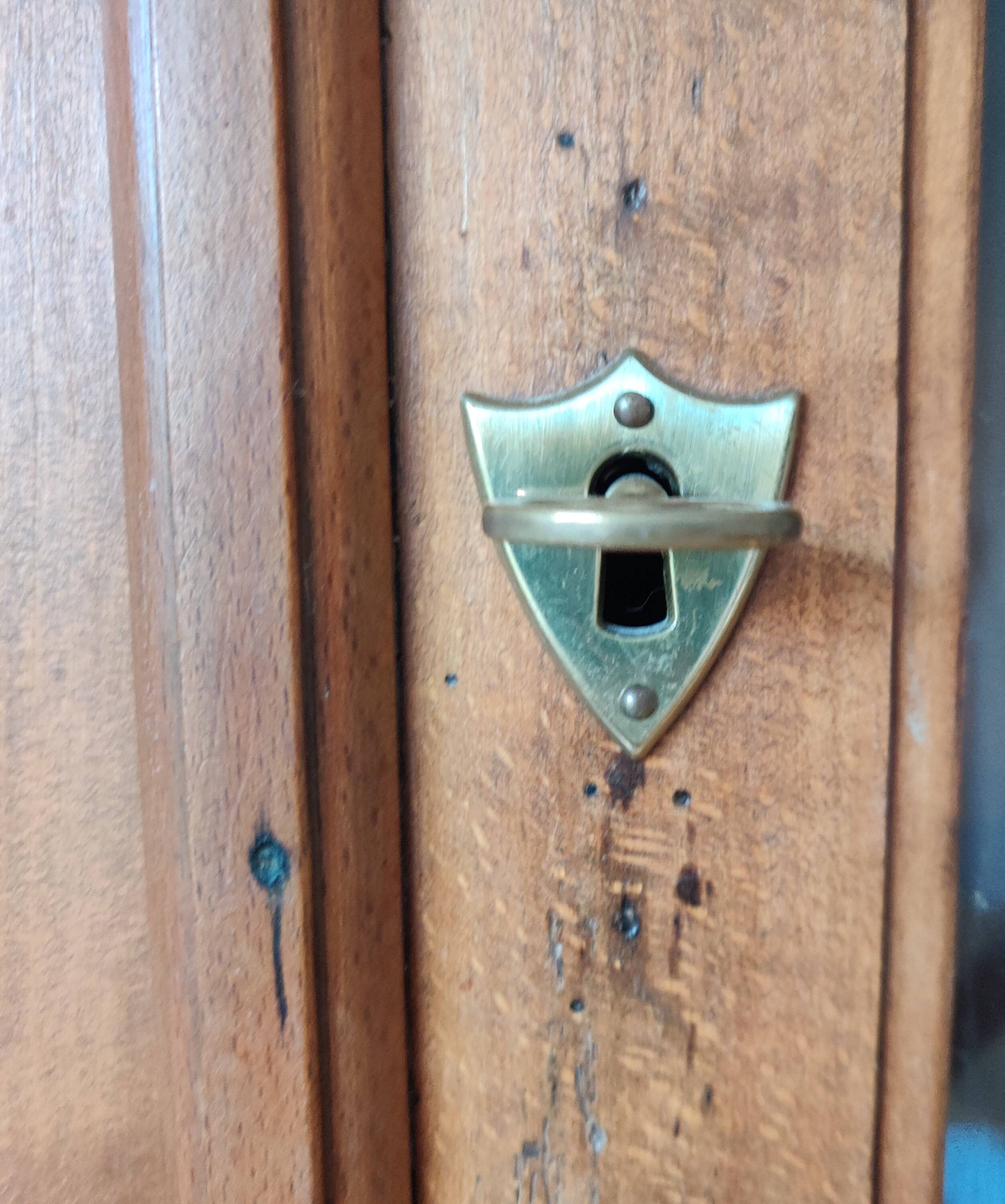 Country-style 2-part sideboard in light beech