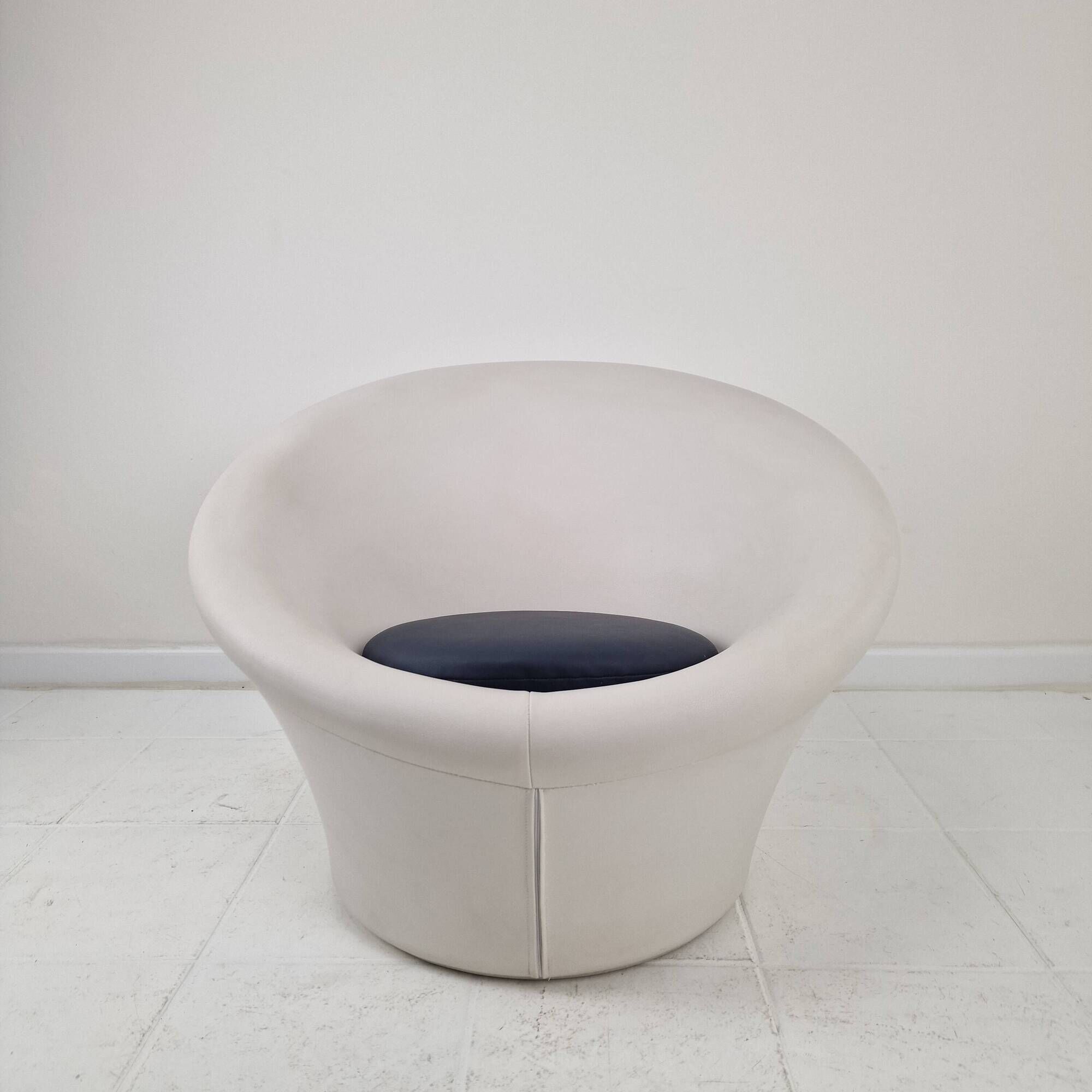 Iconic Pierre Paulin 'Mushroom' Chair (Model F560) for Artifort, 1960's