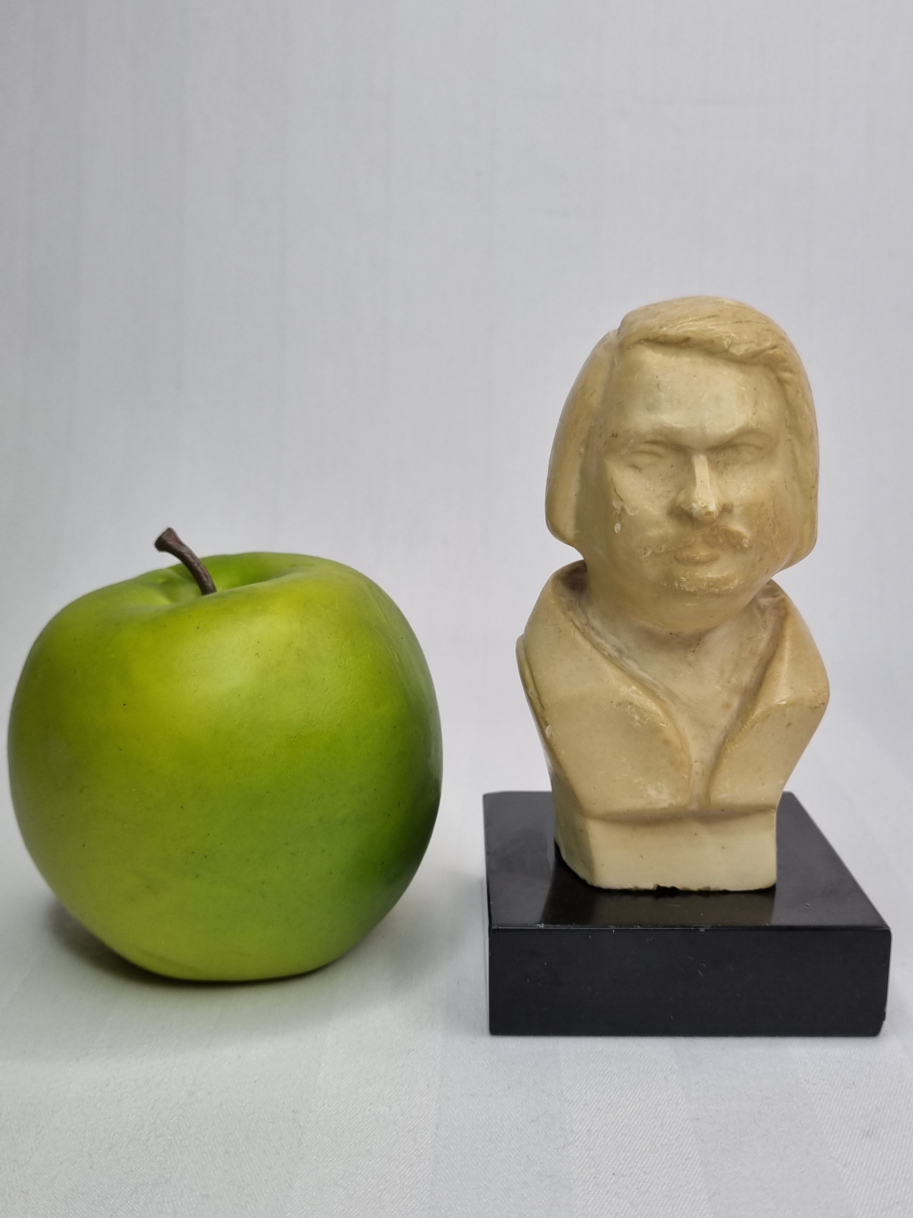 Buste en plâtre d'Honoré de Balzac, 13 cm