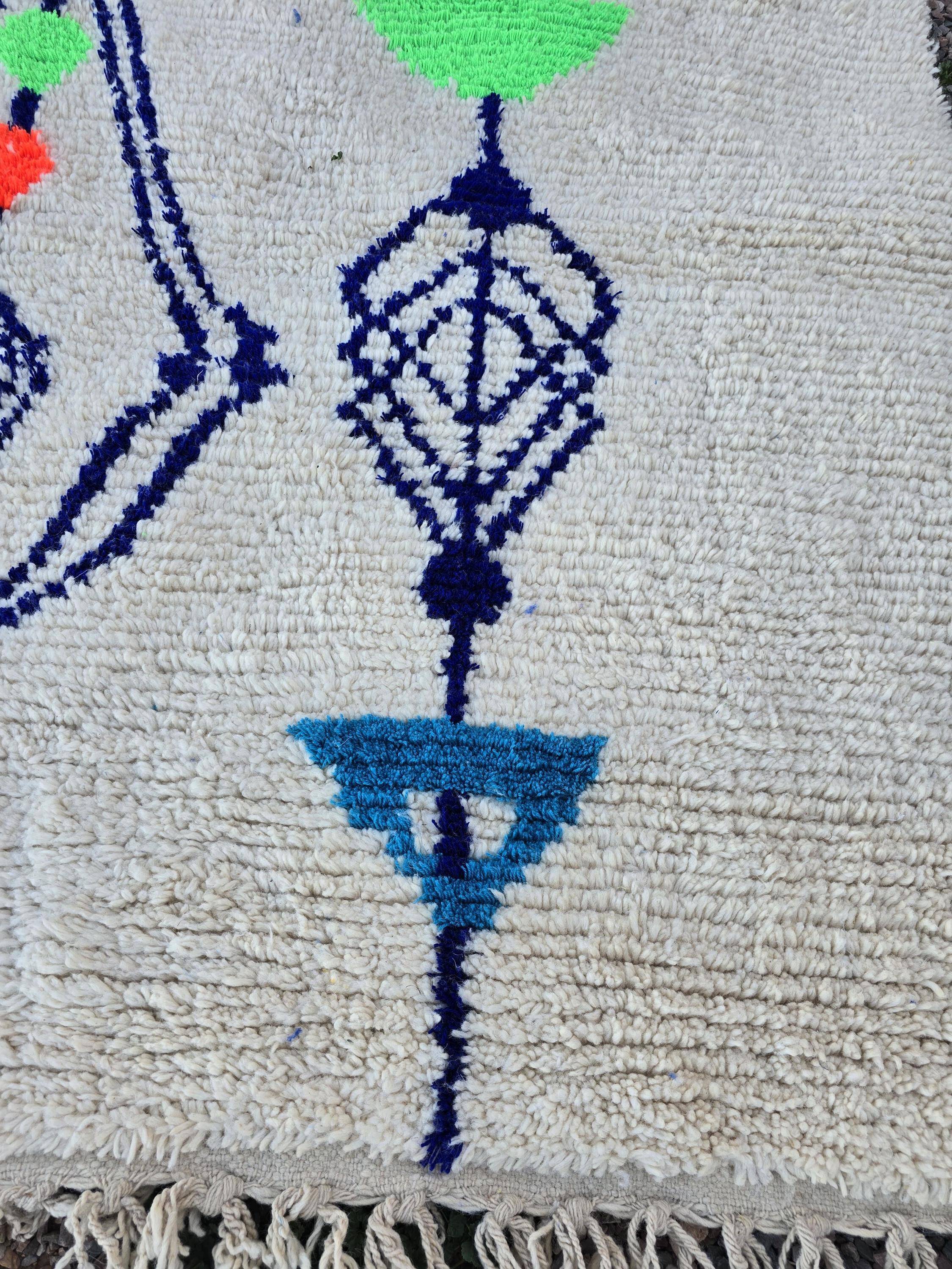 Handmade natural Berber rug 3x2 m