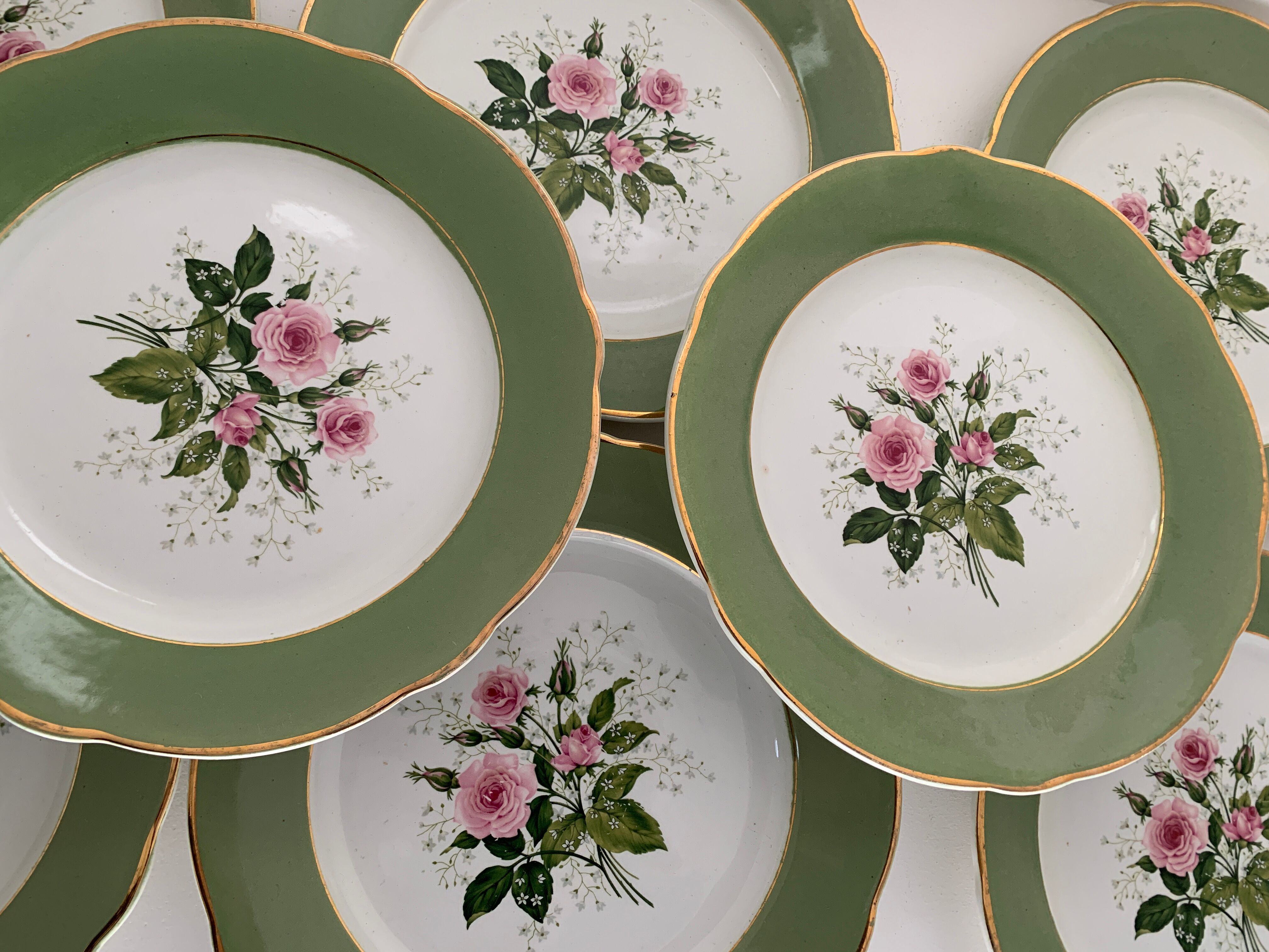12 flat plates in flat earthenware KG Luneville bagatelle model, late 19th century