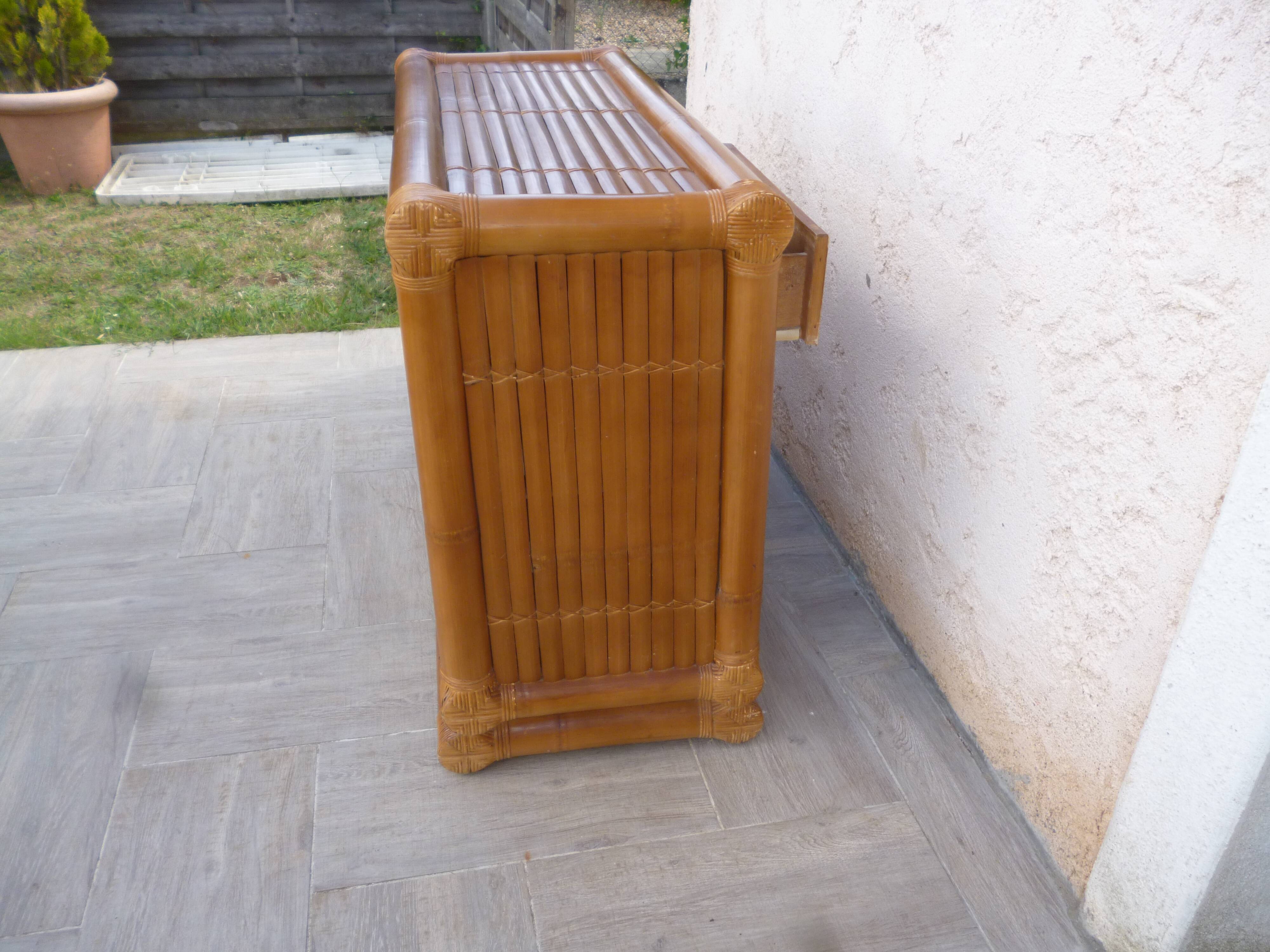 Commode bambou