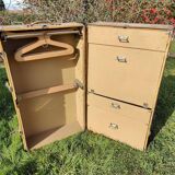 Cabin trunk 1900