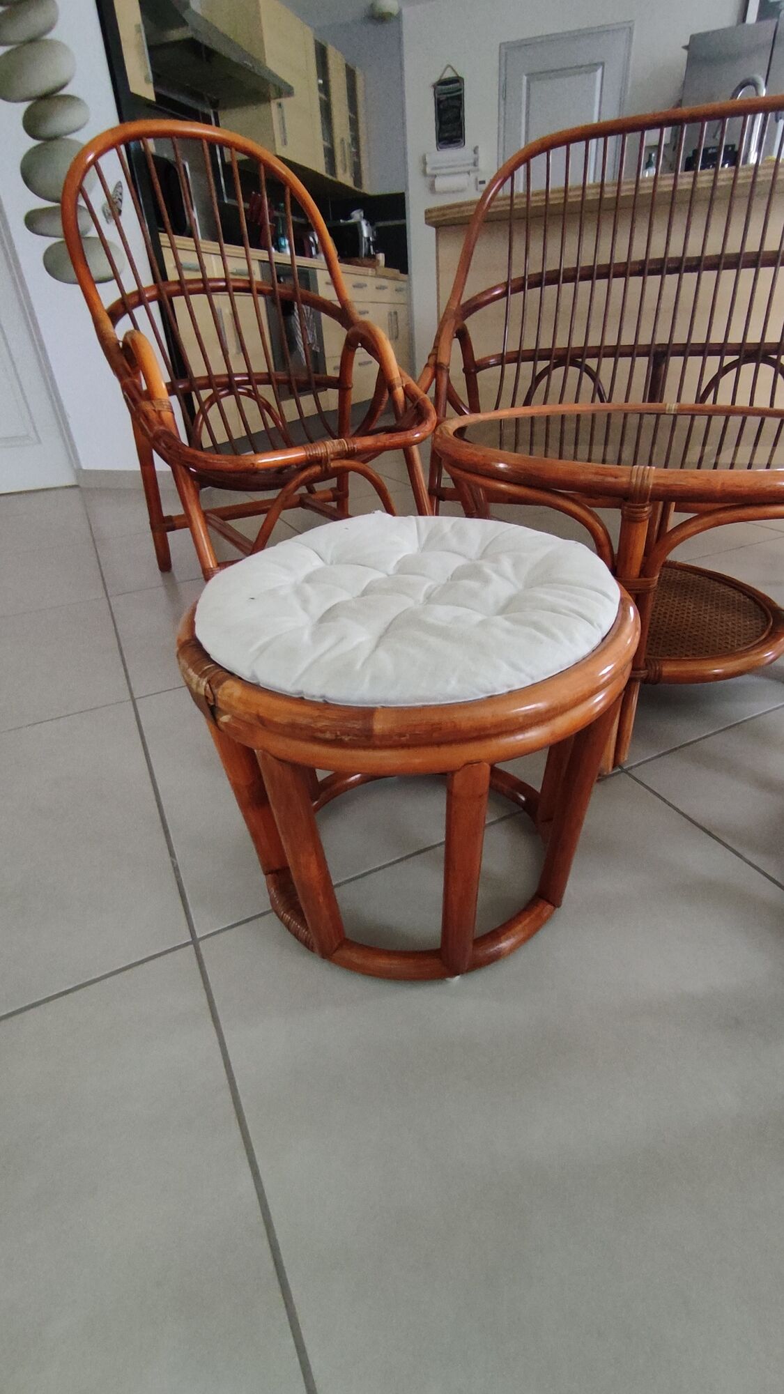 Sofa armchairs and coffee table in vintage rattan of six pieces