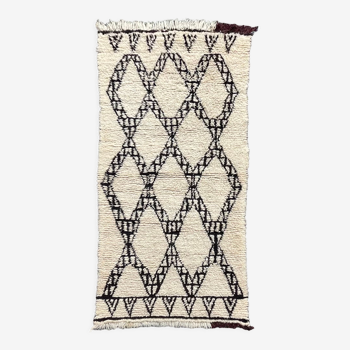 Tapis berbere beni ouarain noir et blanc