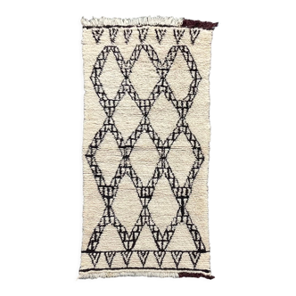 Berbere carpet beni ouarain black and white