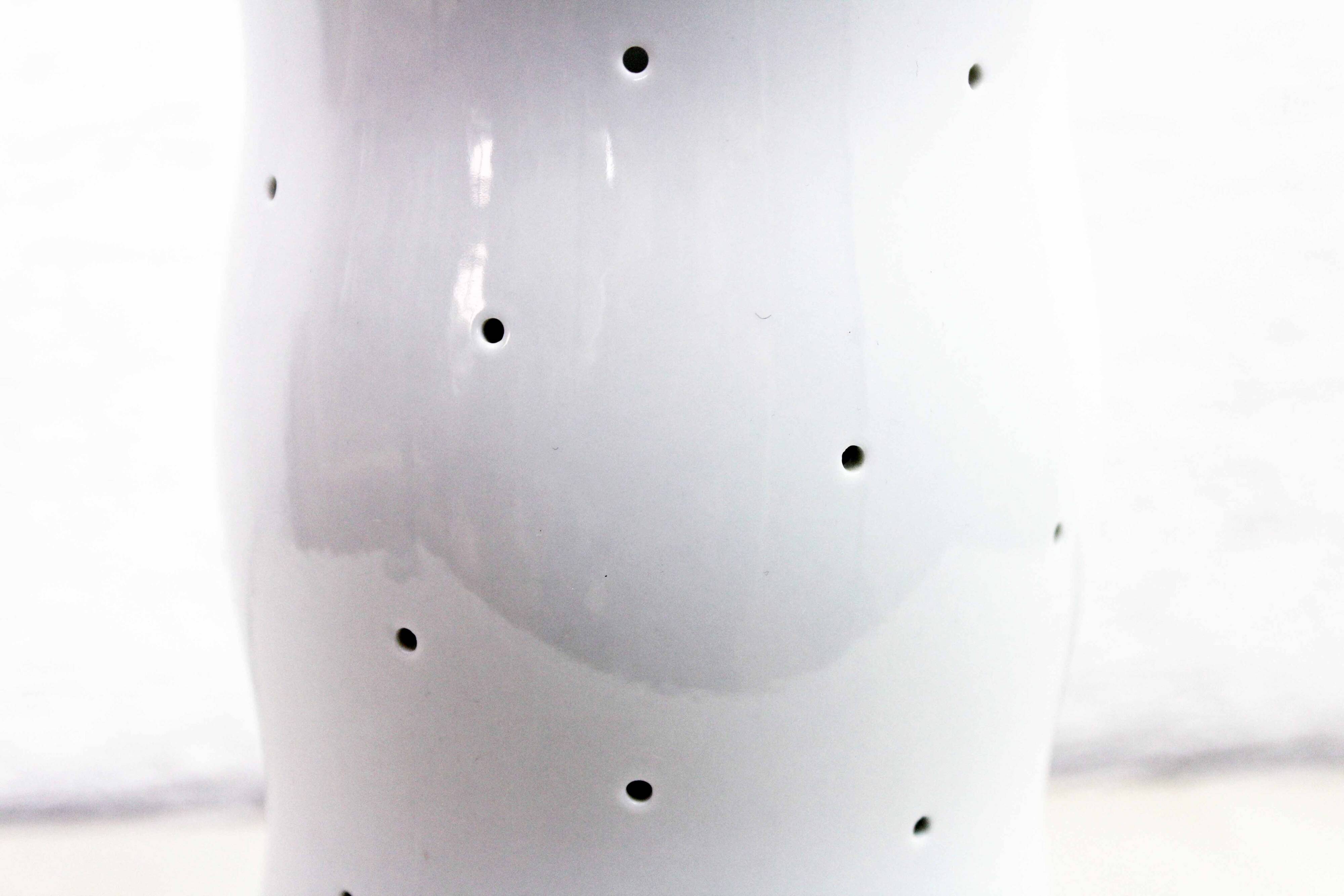 Porcelain table lamp