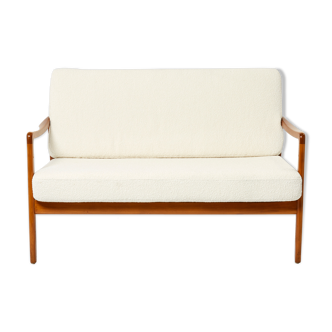 Scandinavian sofa by Ole Wanscher FD 109 wool bouclé 1960s