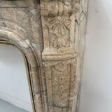 Cheminée de style Louis XV en marbre de breche rouge XIX siècle