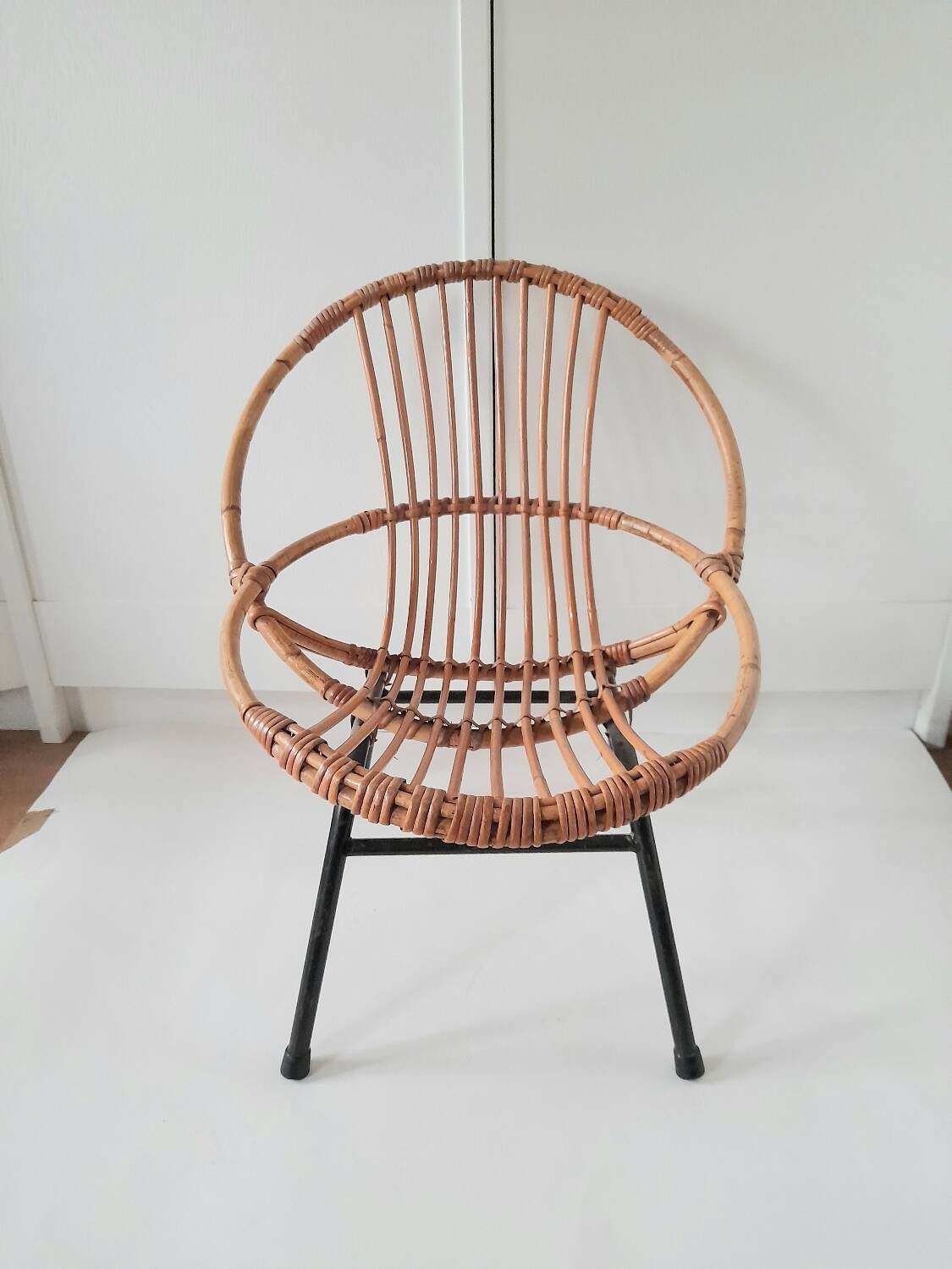 Rattan children's armchair