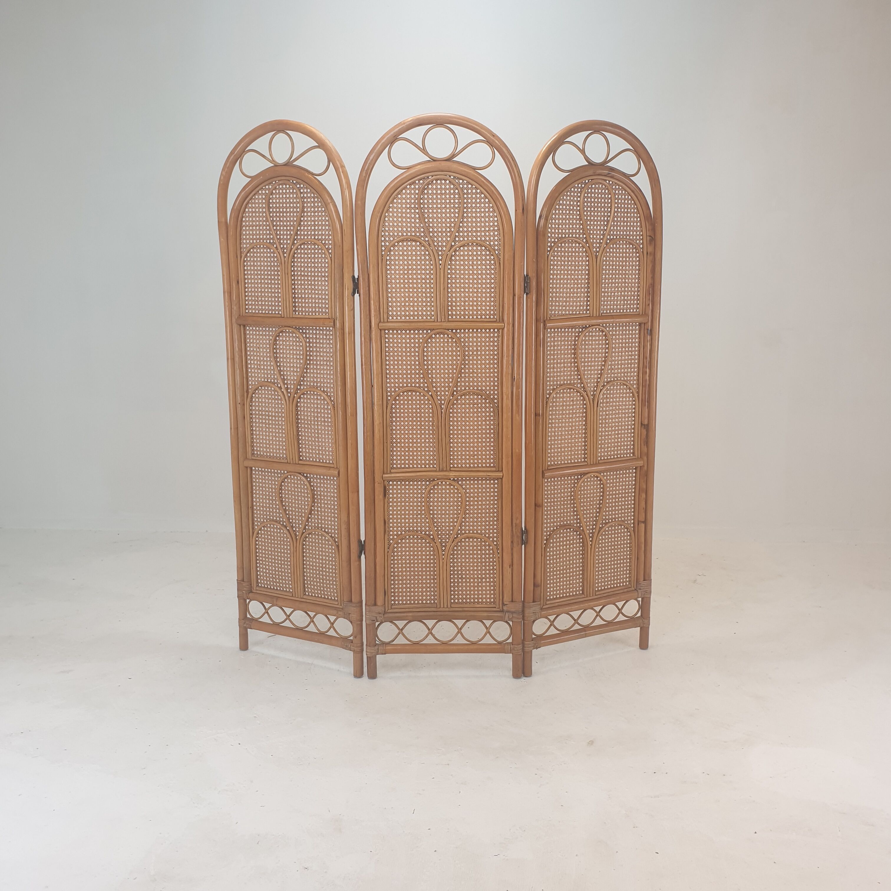 Italian rattan and wicker room divider 1960s