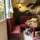 Restaurant-style bench in Bordeaux faux leather.