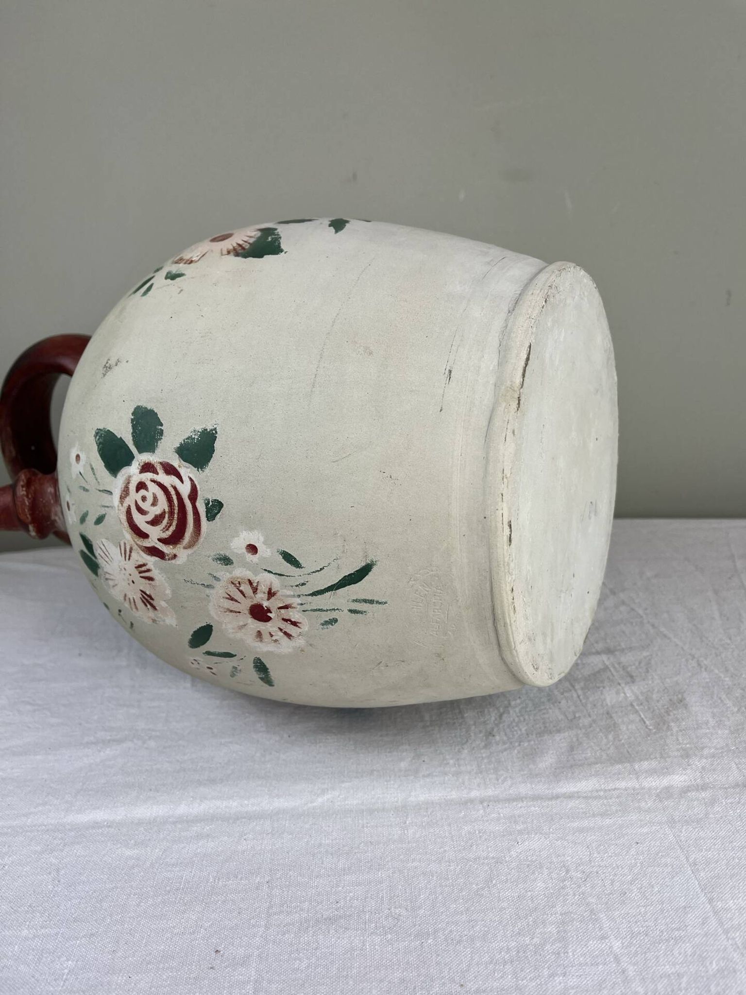 Gargoulette en grès décoré